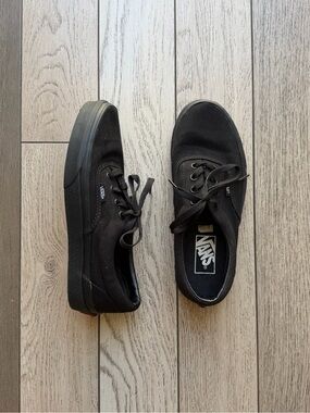 Vans Era All-Black Authentic Sneakers 7.5